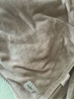 kate spade Blush Full/Queen Blanket